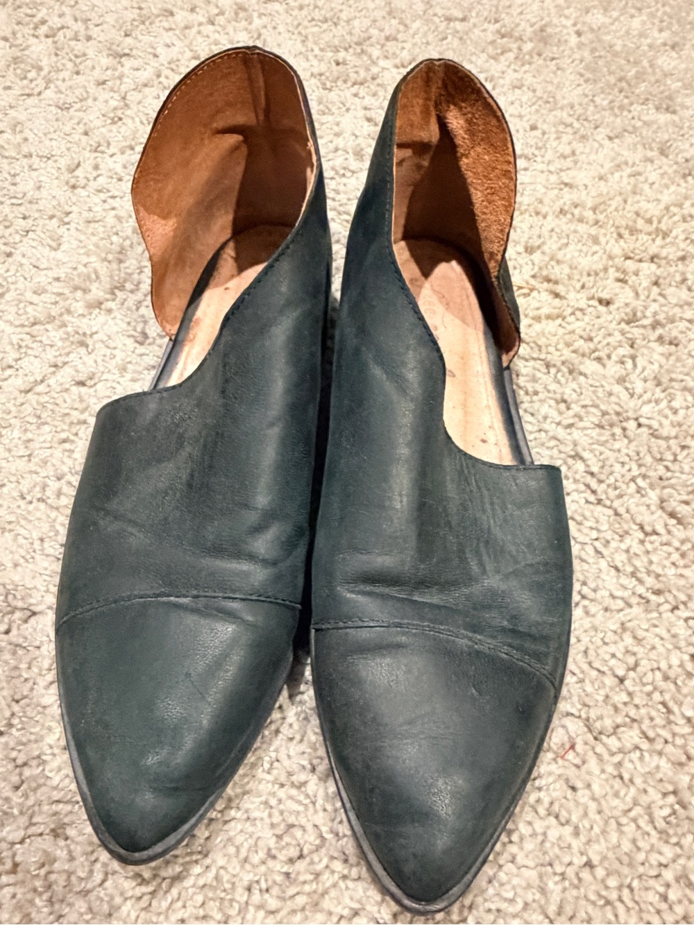Free People Women's Black Pointed Leather Slip-On Flats